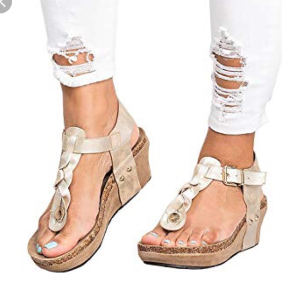 Wedge t-braid sandals